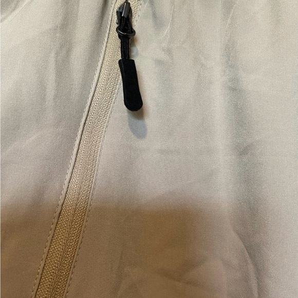 SATINY NWT Hiking Shorts Size L - Picture 2 of 6